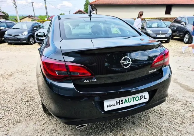 OPEL Astra IV 1.4 T Business EU6