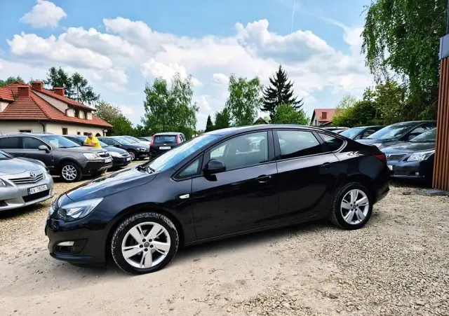 OPEL Astra IV 1.4 T Business EU6