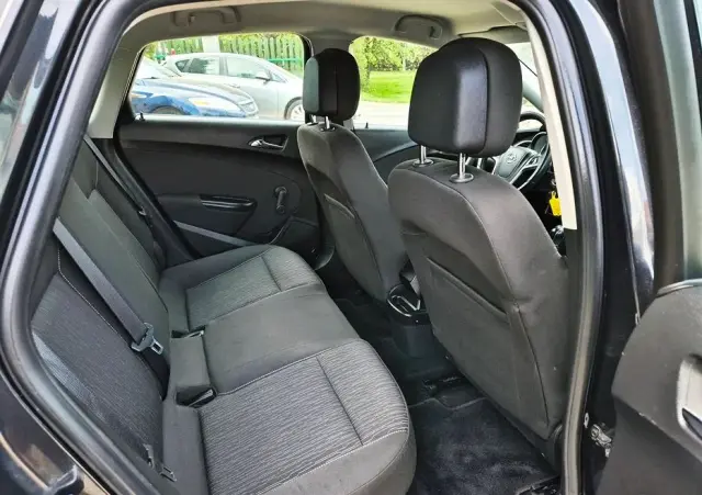 OPEL Astra IV 1.4 T Business EU6