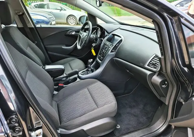 OPEL Astra IV 1.4 T Business EU6