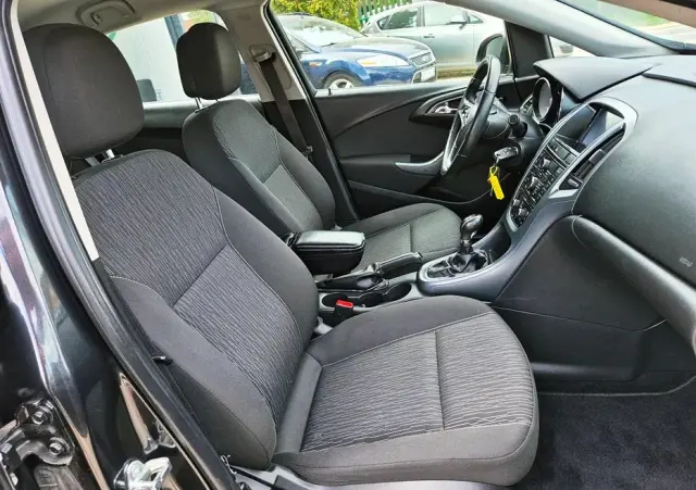 OPEL Astra IV 1.4 T Business EU6