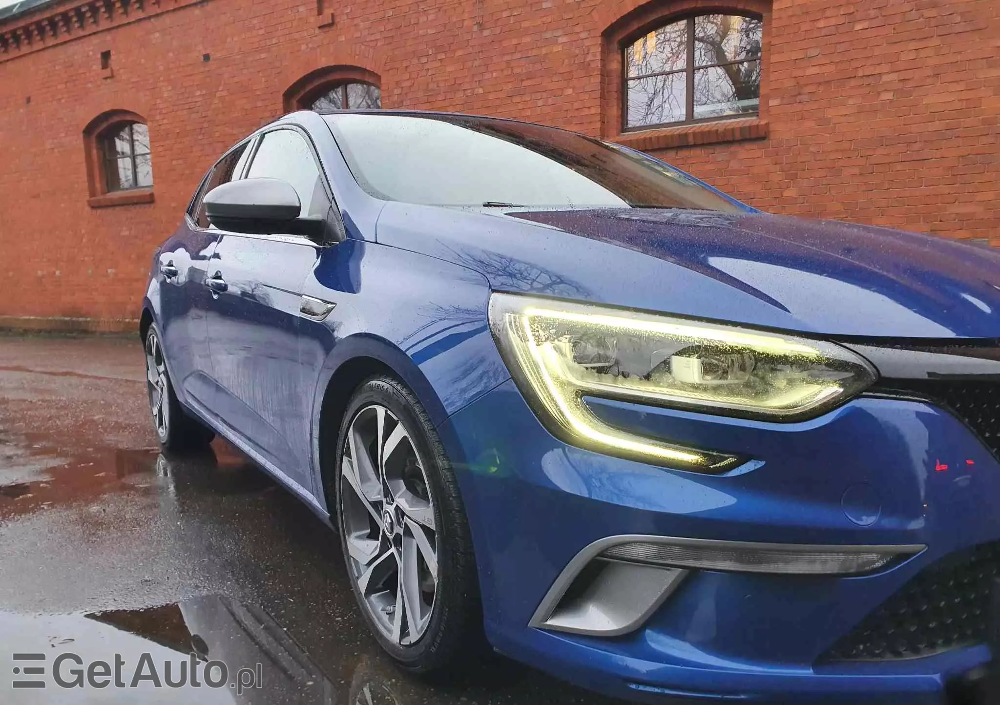 RENAULT Megane ENERGY TCe 205 EDC GT