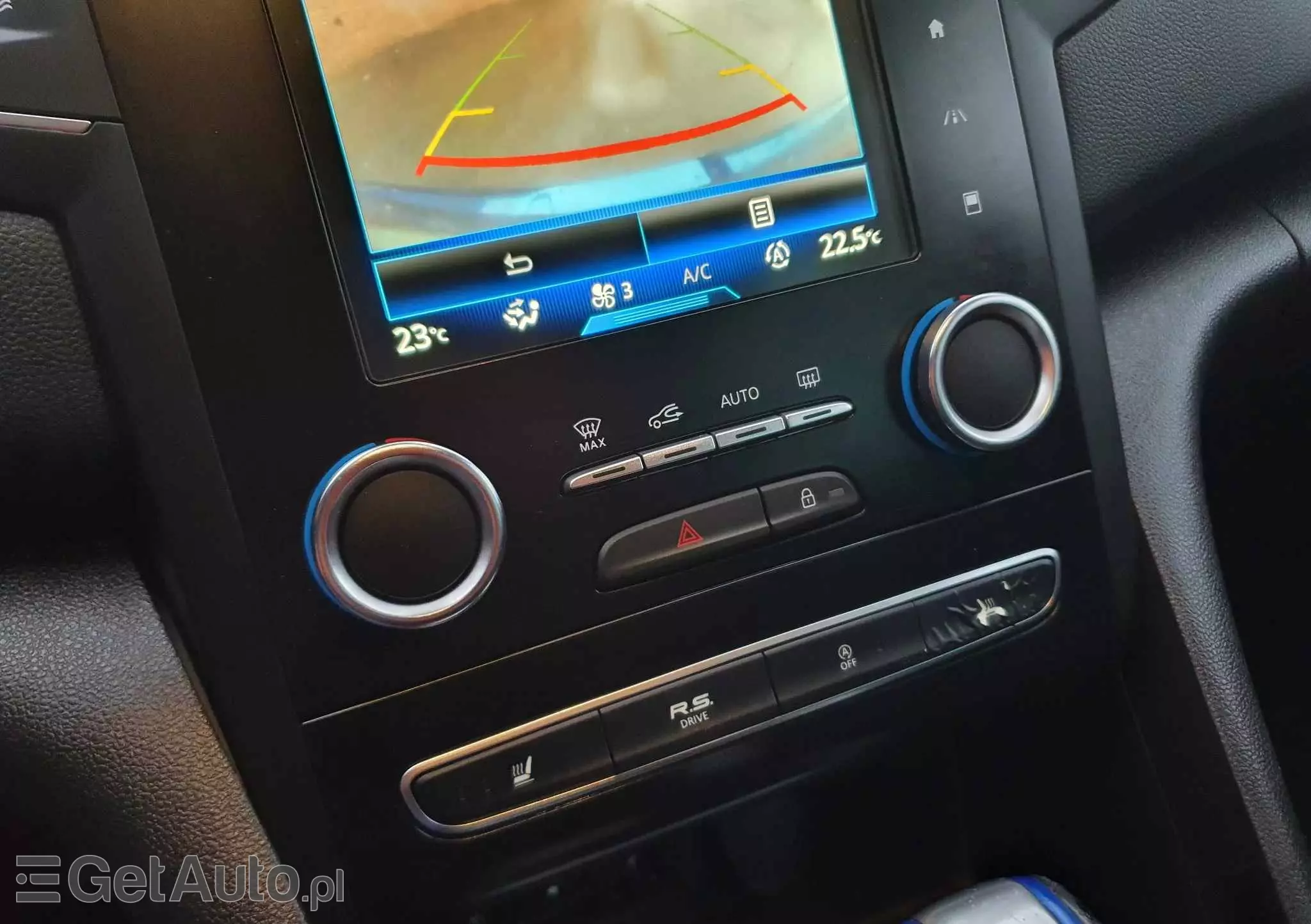 RENAULT Megane ENERGY TCe 205 EDC GT