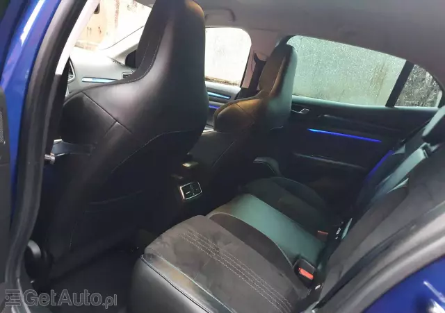 RENAULT Megane ENERGY TCe 205 EDC GT