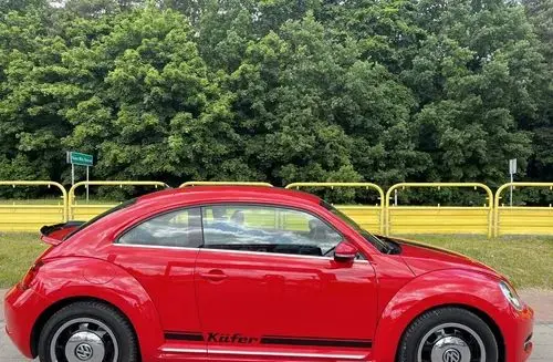 VOLKSWAGEN Beetle 