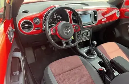 VOLKSWAGEN Beetle 