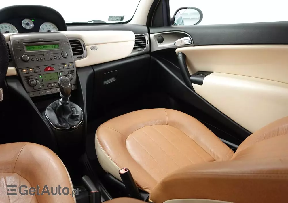 LANCIA Ypsilon 1.4 16V Platino (4 os.)