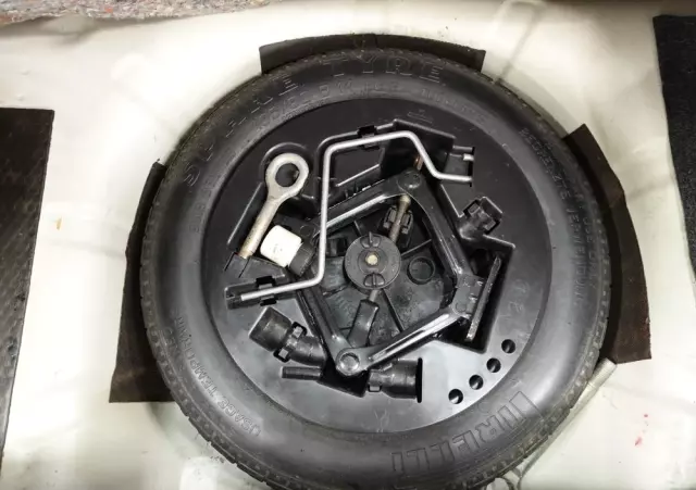 LANCIA Ypsilon 1.4 16V Platino (4 os.)