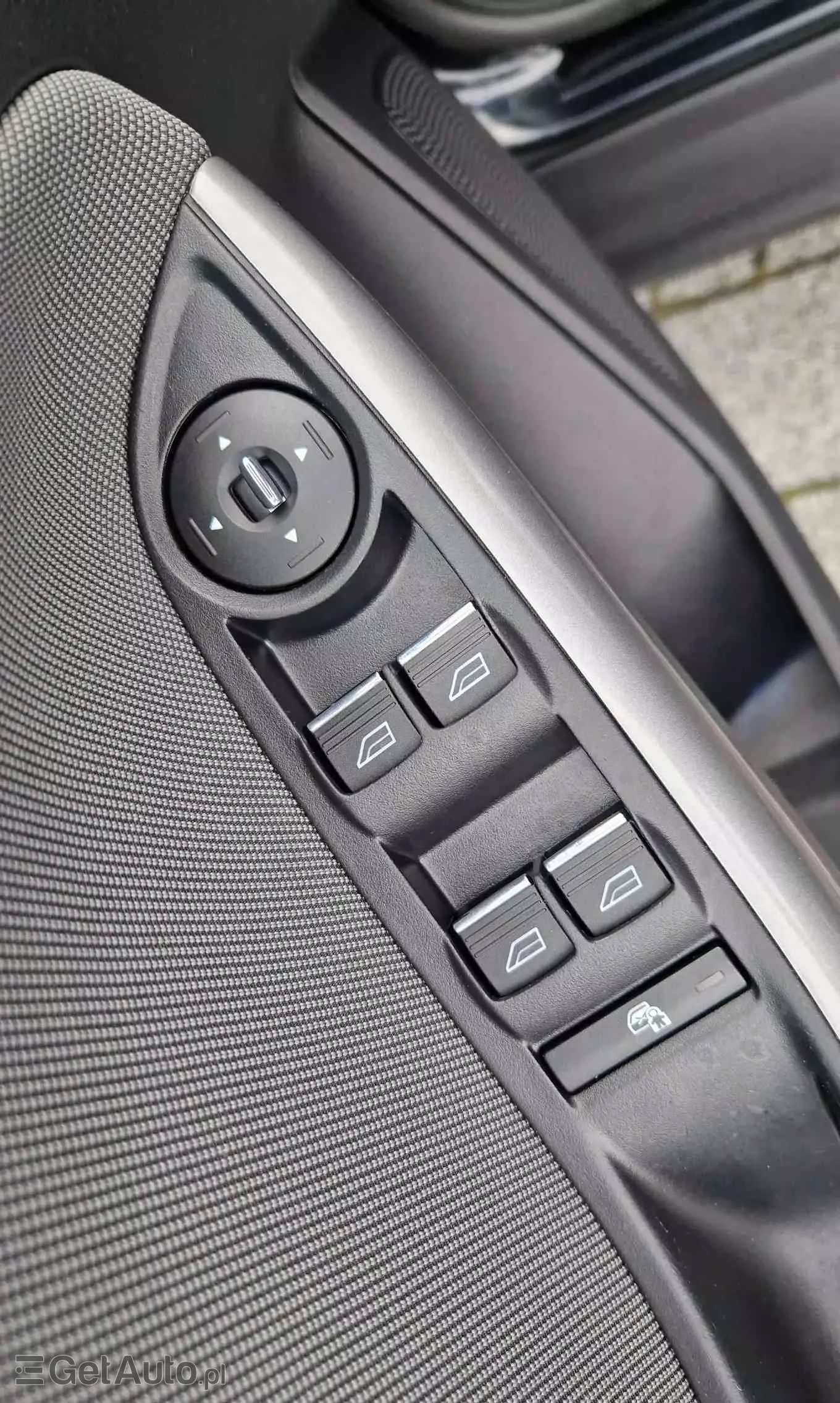 FORD Focus Turnier 1.6 TDCi DPF Titanium