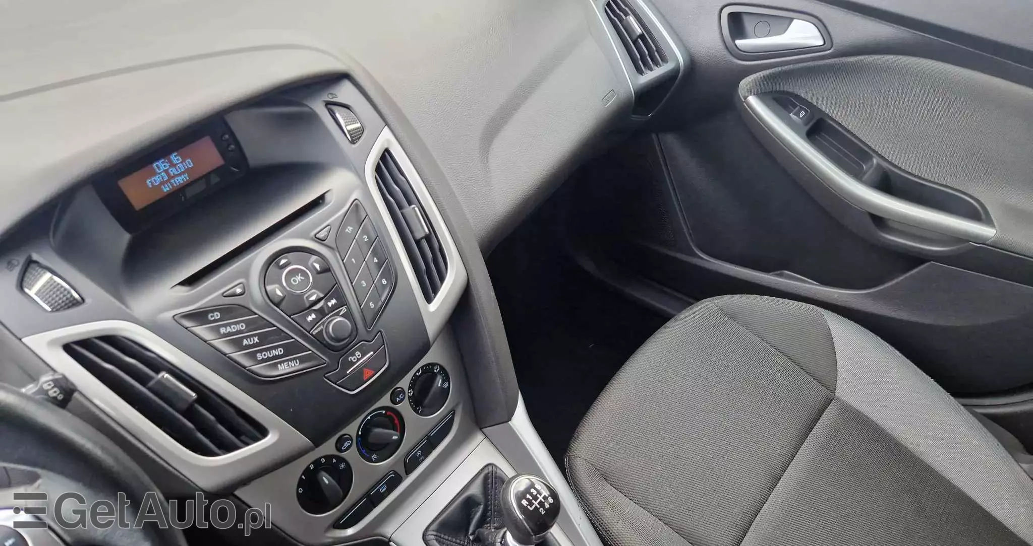 FORD Focus Turnier 1.6 TDCi DPF Titanium