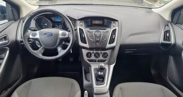 FORD Focus Turnier 1.6 TDCi DPF Titanium