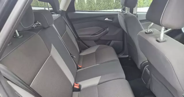 FORD Focus Turnier 1.6 TDCi DPF Titanium