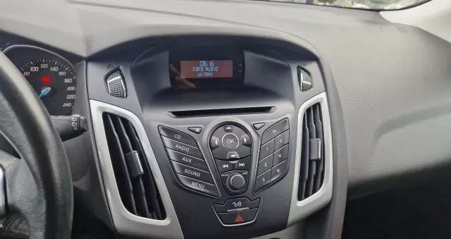 FORD Focus Turnier 1.6 TDCi DPF Titanium