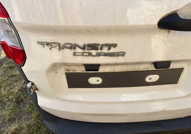 FORD Transit courier 