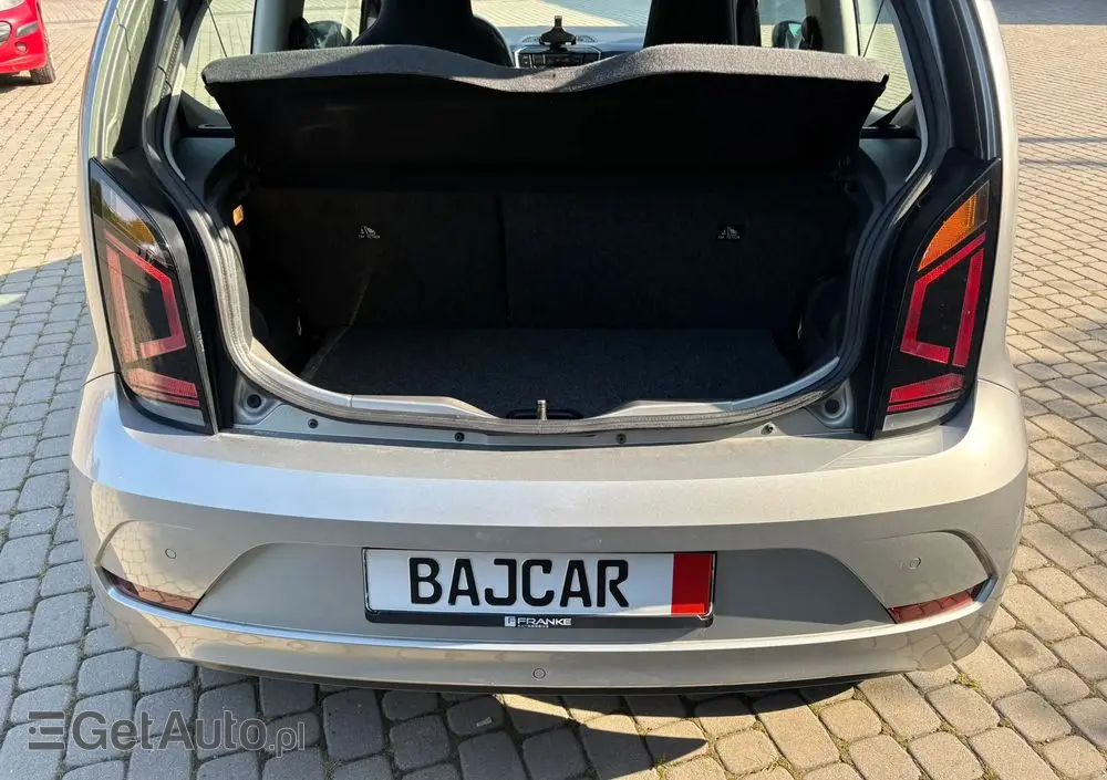 VOLKSWAGEN Up! Active