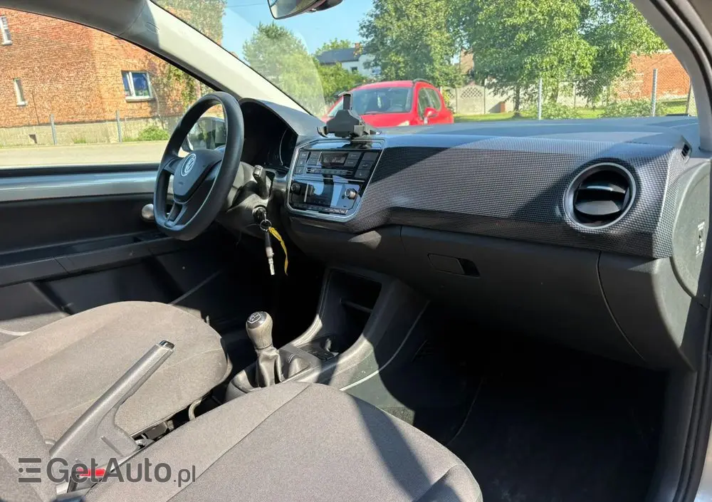VOLKSWAGEN Up! Active