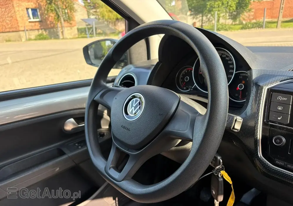 VOLKSWAGEN Up! Active