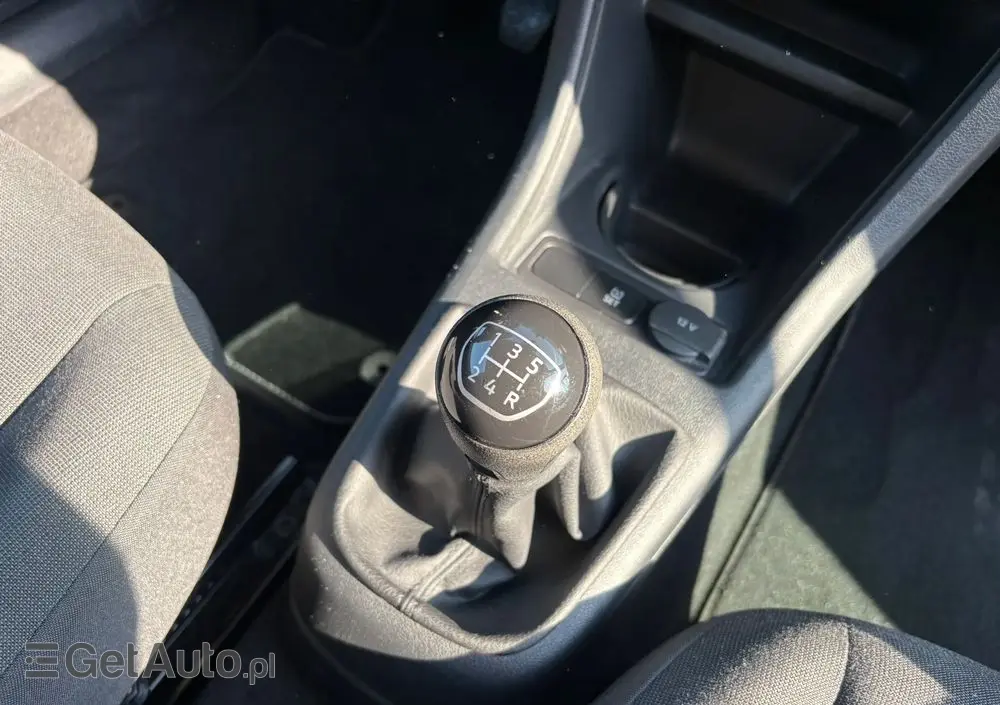 VOLKSWAGEN Up! Active