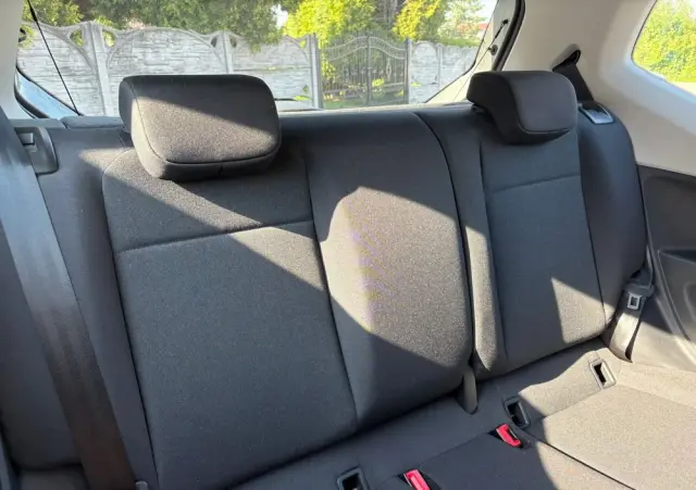 VOLKSWAGEN Up! Active