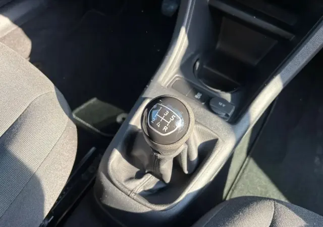 VOLKSWAGEN Up! Active