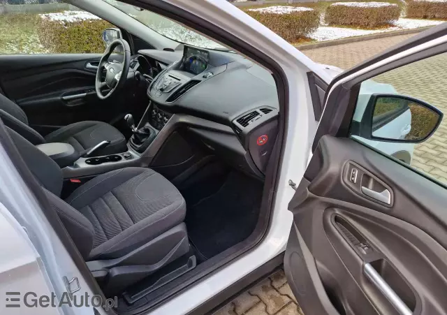 FORD Kuga 1.6 EcoBoost FWD Titanium ASS