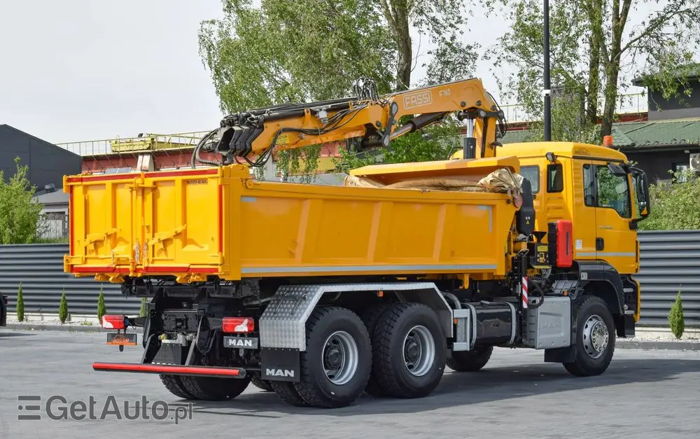 MAN TGS 26.400 / 6x4 / EURO 6 / UDT / HDS FASSI 165 / WYSUW x3 / ROTATOR / CHWYTAK / STEROWANIE RADIOWE / WZMOCNIONA RAMA / WYWROTKA / HYDROBURTA / AUTOMAT / 2017 / NOWE OPONY - 100% / NISKI PRZEBIEG / STAN IDEALNY / SPROWADZONY 