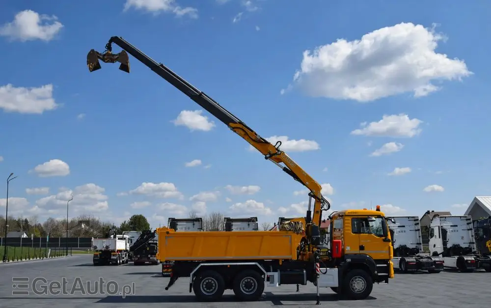 MAN TGS 26.400 / 6x4 / EURO 6 / UDT / HDS FASSI 165 / WYSUW x3 / ROTATOR / CHWYTAK / STEROWANIE RADIOWE / WZMOCNIONA RAMA / WYWROTKA / HYDROBURTA / AUTOMAT / 2017 / NOWE OPONY - 100% / NISKI PRZEBIEG / STAN IDEALNY / SPROWADZONY 