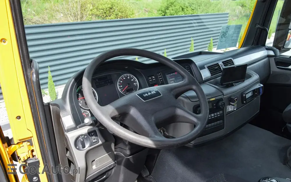 MAN TGS 26.400 / 6x4 / EURO 6 / UDT / HDS FASSI 165 / WYSUW x3 / ROTATOR / CHWYTAK / STEROWANIE RADIOWE / WZMOCNIONA RAMA / WYWROTKA / HYDROBURTA / AUTOMAT / 2017 / NOWE OPONY - 100% / NISKI PRZEBIEG / STAN IDEALNY / SPROWADZONY 