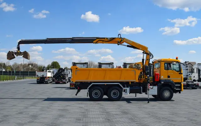 MAN TGS 26.400 / 6x4 / EURO 6 / UDT / HDS FASSI 165 / WYSUW x3 / ROTATOR / CHWYTAK / STEROWANIE RADIOWE / WZMOCNIONA RAMA / WYWROTKA / HYDROBURTA / AUTOMAT / 2017 / NOWE OPONY - 100% / NISKI PRZEBIEG / STAN IDEALNY / SPROWADZONY 