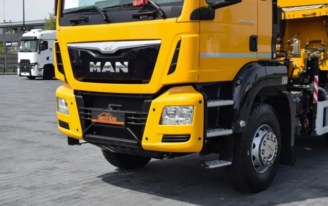 MAN TGS 26.400 / 6x4 / EURO 6 / UDT / HDS FASSI 165 / WYSUW x3 / ROTATOR / CHWYTAK / STEROWANIE RADIOWE / WZMOCNIONA RAMA / WYWROTKA / HYDROBURTA / AUTOMAT / 2017 / NOWE OPONY - 100% / NISKI PRZEBIEG / STAN IDEALNY / SPROWADZONY 