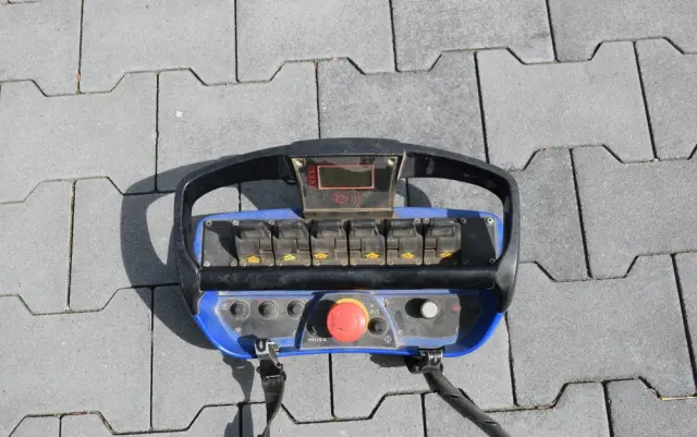 MAN TGS 26.400 / 6x4 / EURO 6 / UDT / HDS FASSI 165 / WYSUW x3 / ROTATOR / CHWYTAK / STEROWANIE RADIOWE / WZMOCNIONA RAMA / WYWROTKA / HYDROBURTA / AUTOMAT / 2017 / NOWE OPONY - 100% / NISKI PRZEBIEG / STAN IDEALNY / SPROWADZONY 