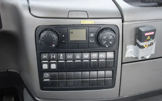 MAN TGS 26.400 / 6x4 / EURO 6 / UDT / HDS FASSI 165 / WYSUW x3 / ROTATOR / CHWYTAK / STEROWANIE RADIOWE / WZMOCNIONA RAMA / WYWROTKA / HYDROBURTA / AUTOMAT / 2017 / NOWE OPONY - 100% / NISKI PRZEBIEG / STAN IDEALNY / SPROWADZONY 