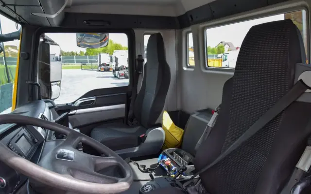 MAN TGS 26.400 / 6x4 / EURO 6 / UDT / HDS FASSI 165 / WYSUW x3 / ROTATOR / CHWYTAK / STEROWANIE RADIOWE / WZMOCNIONA RAMA / WYWROTKA / HYDROBURTA / AUTOMAT / 2017 / NOWE OPONY - 100% / NISKI PRZEBIEG / STAN IDEALNY / SPROWADZONY 