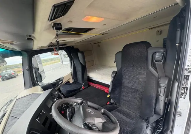 MERCEDES-BENZ Actros 