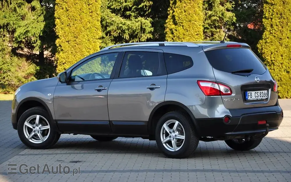 NISSAN Qashqai+2 2.0 Acenta