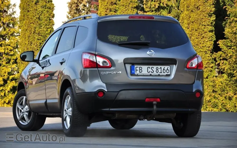 NISSAN Qashqai+2 2.0 Acenta