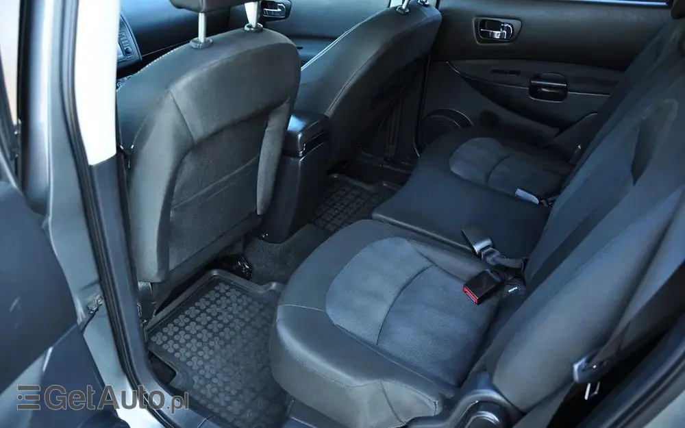 NISSAN Qashqai+2 2.0 Acenta