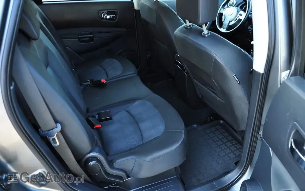 NISSAN Qashqai+2 2.0 Acenta