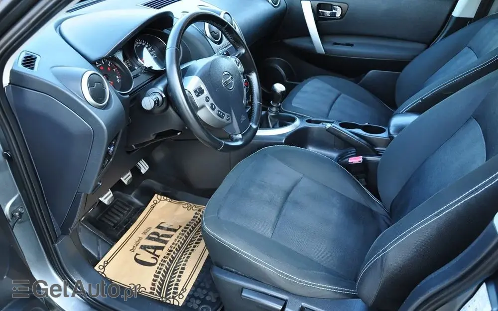 NISSAN Qashqai+2 2.0 Acenta