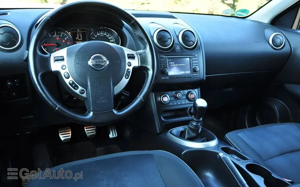 NISSAN Qashqai+2 2.0 Acenta