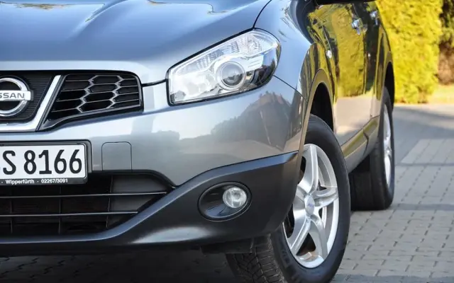 NISSAN Qashqai+2 2.0 Acenta