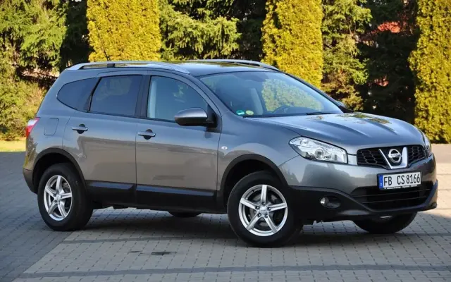 NISSAN Qashqai+2 2.0 Acenta