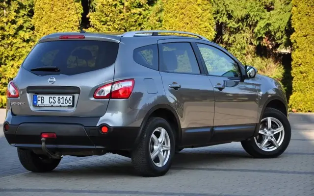 NISSAN Qashqai+2 2.0 Acenta