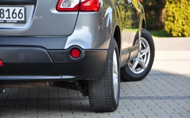 NISSAN Qashqai+2 2.0 Acenta