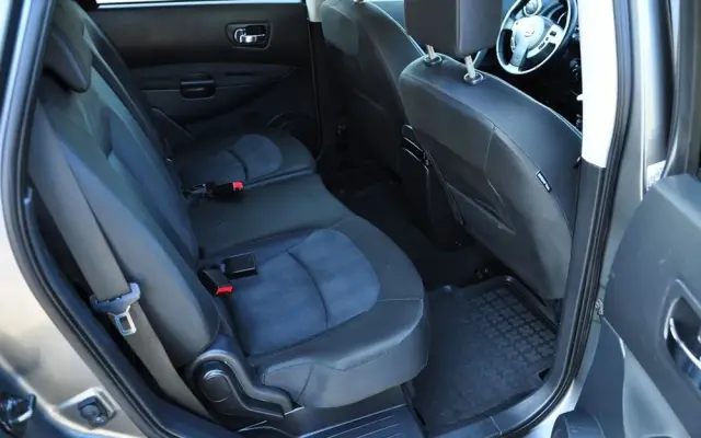 NISSAN Qashqai+2 2.0 Acenta