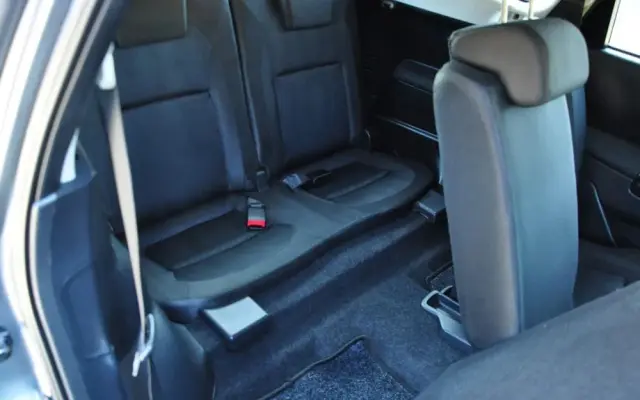 NISSAN Qashqai+2 2.0 Acenta