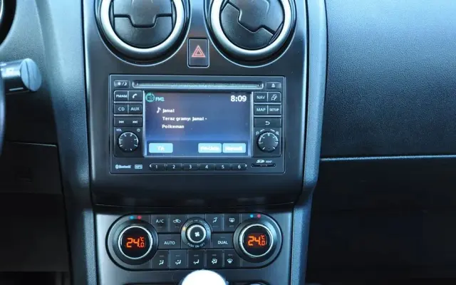 NISSAN Qashqai+2 2.0 Acenta