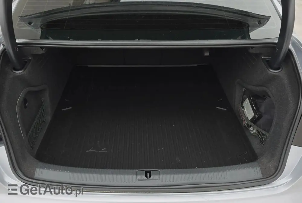 AUDI A4 Limousine 2.0 TFSI quattro S tronic sport