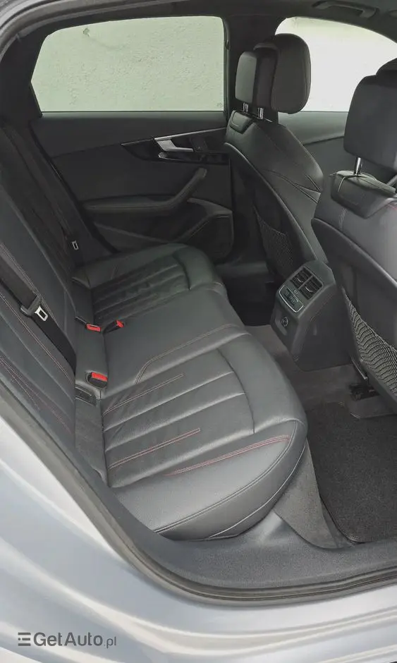 AUDI A4 Limousine 2.0 TFSI quattro S tronic sport