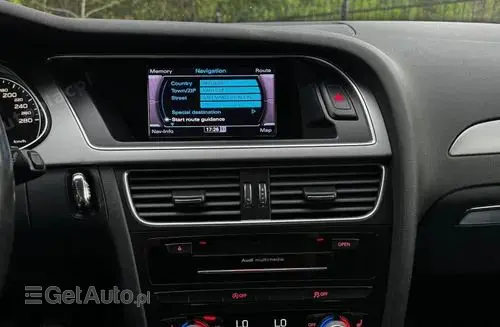 AUDI A4 
